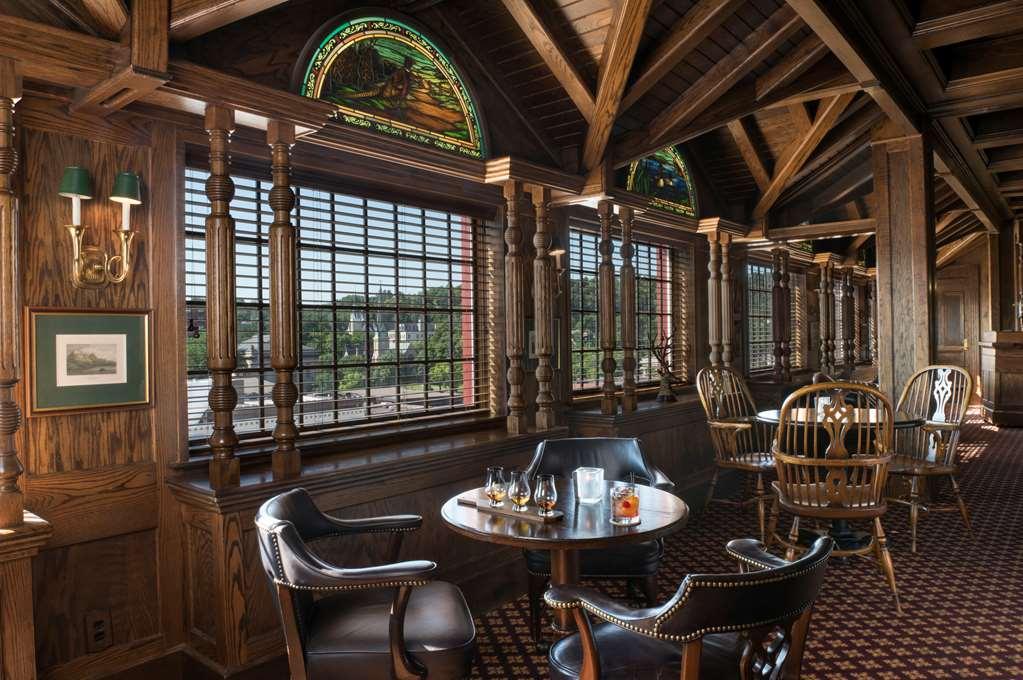 St James Hotel Ред Уинг Ресторант снимка