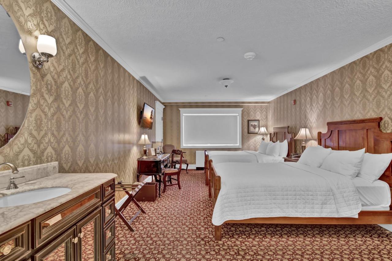 St James Hotel Ред Уинг Екстериор снимка