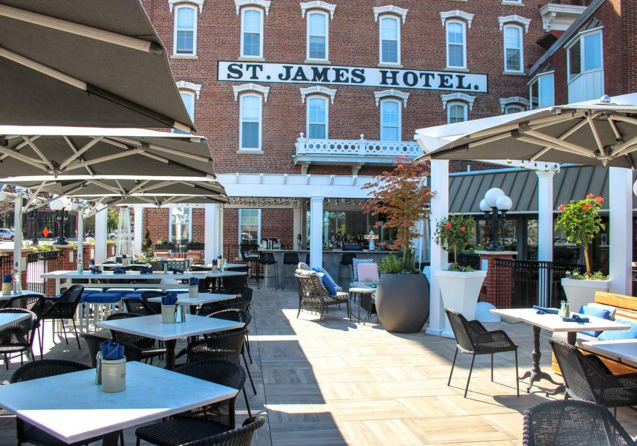 St James Hotel Ред Уинг Екстериор снимка